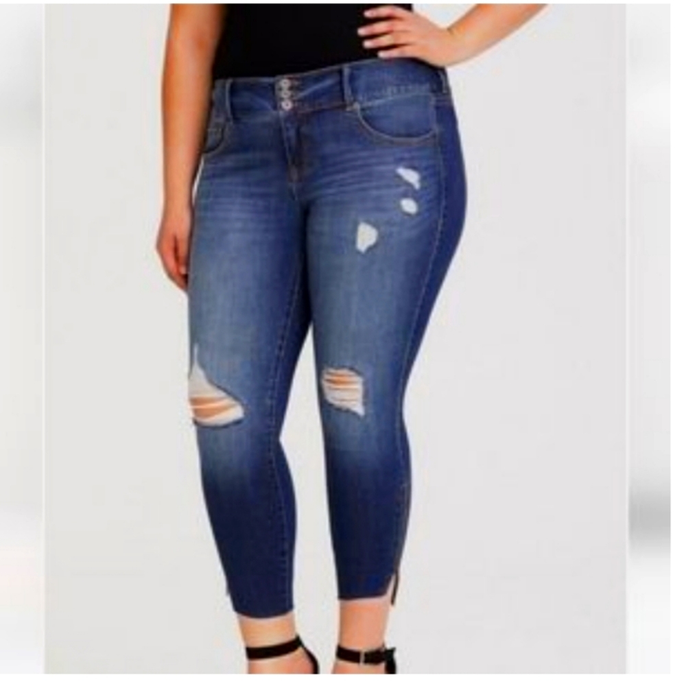 NWT- Torrid Stiletto Jeggings